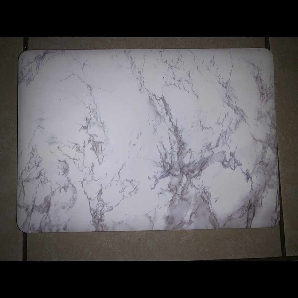 Apple MacBook Air - Picture 5 of 6